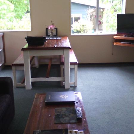 Creel Lodge Turangi Extérieur photo