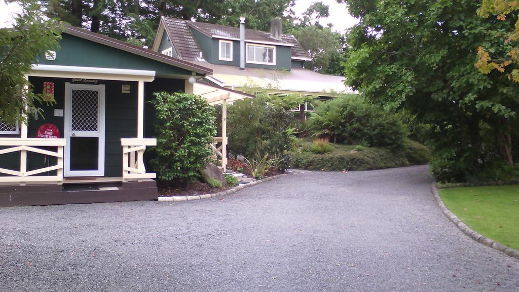 Creel Lodge Turangi Extérieur photo