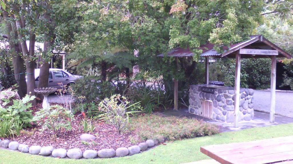 Creel Lodge Turangi Extérieur photo