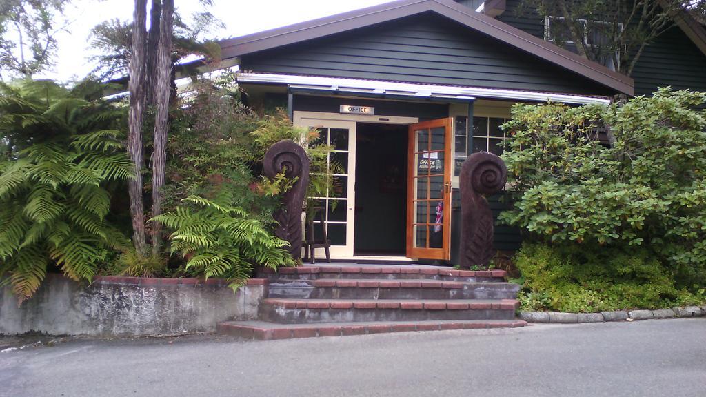 Creel Lodge Turangi Extérieur photo